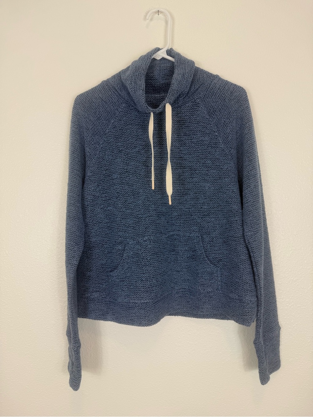 Offline By Aerie Marled Blue Black Cowl Neck Pullover Thumbholes